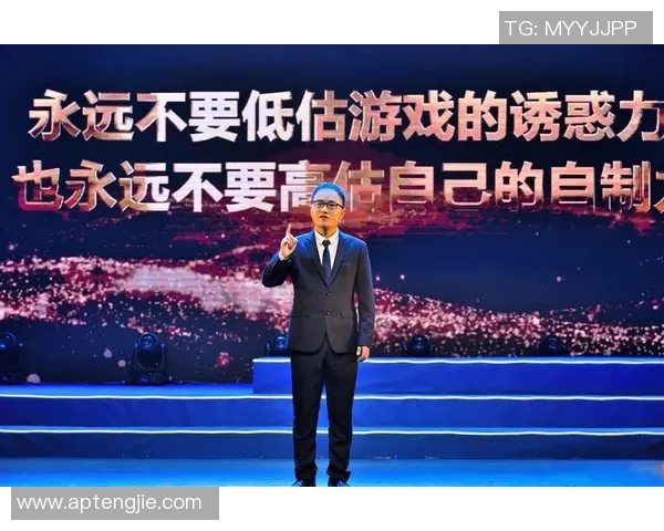 重庆足球队的拼搏之路精英赛背后的奋斗与荣耀 重庆足球队的拼搏之路精英赛背后的奋斗与荣耀