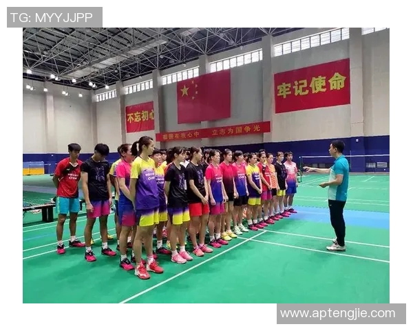 广州羽毛球队引领节奏革新探索新战术与训练模式的成功之路 广州羽毛球队引领节奏革新探索新战术与训练模式的成功之路