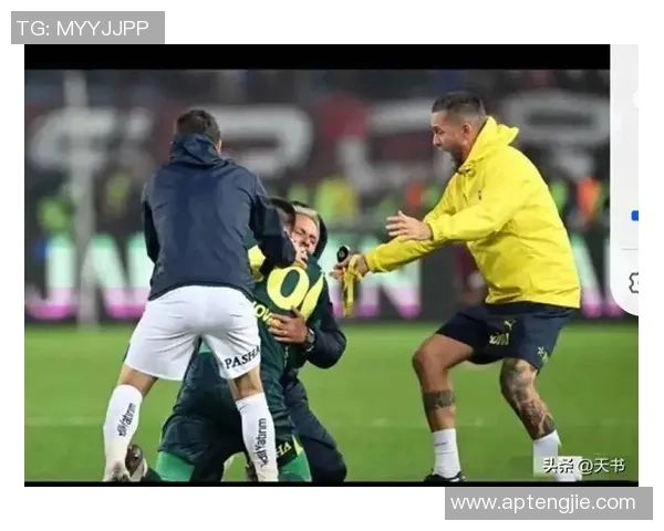 足球明星滑跪庆祝瞬间解析如何在赛场上展现激情与风格 足球明星滑跪庆祝瞬间解析如何在赛场上展现激情与风格